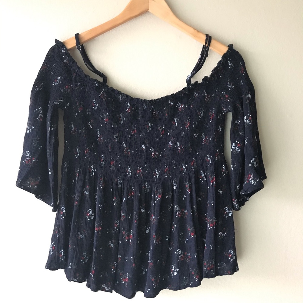 Blush Brand Black Flowy Floral Cinched Cold Shoulder Top